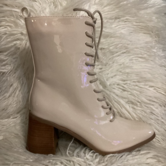 Shiny Ivory Sanna Granny Boots - Picture 6 of 9